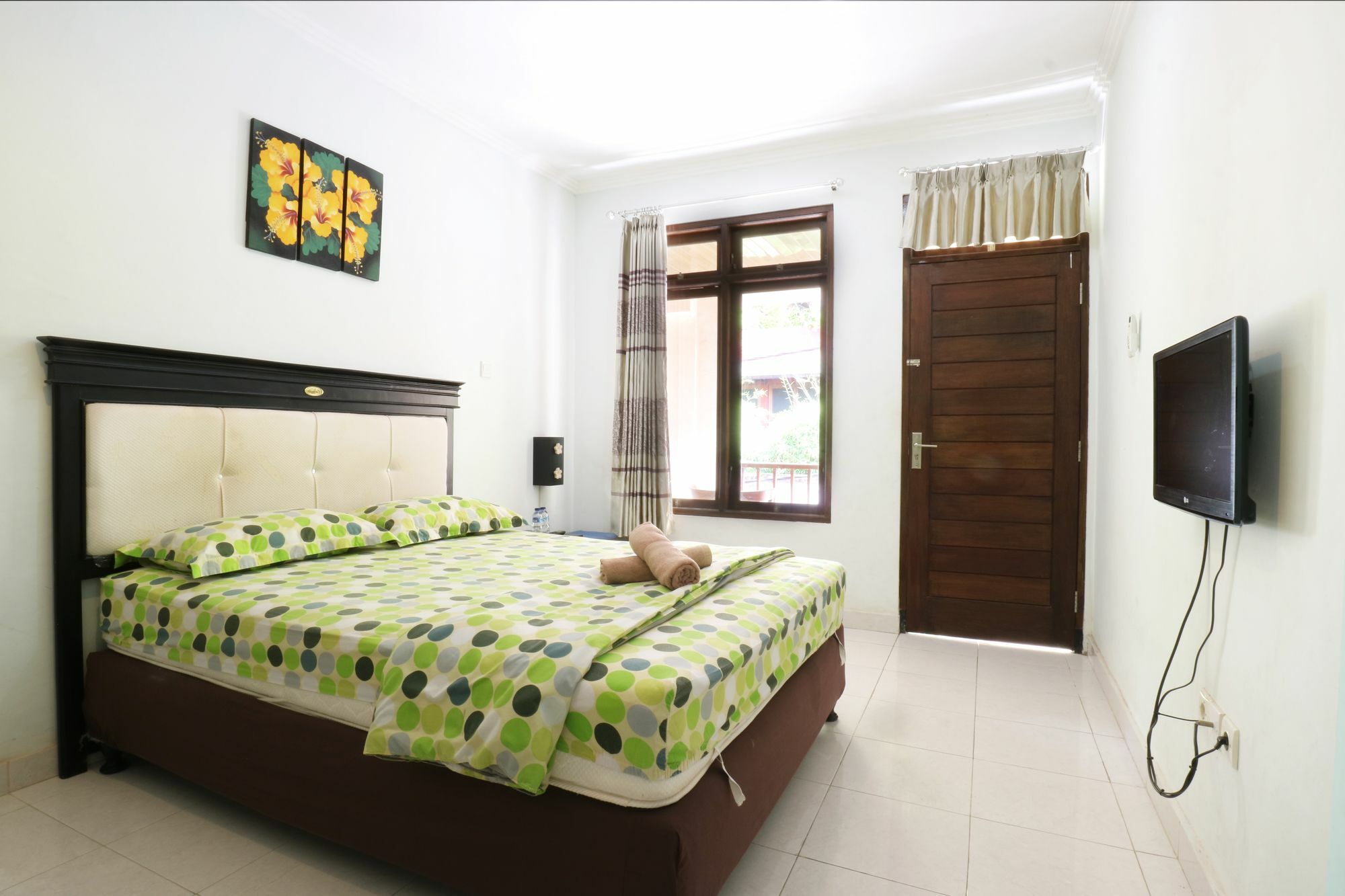 Mustika Inn Kuta Lombok Buitenkant foto